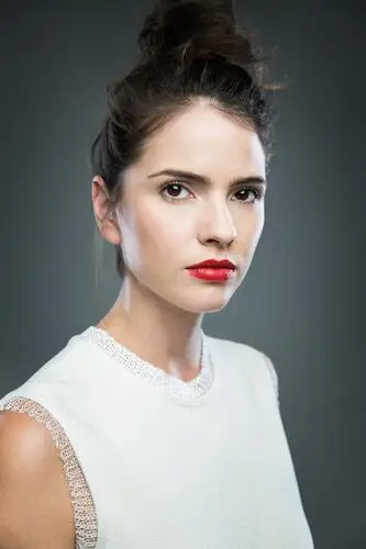 Shelley Hennig Protected Face mask - idPoster.com
