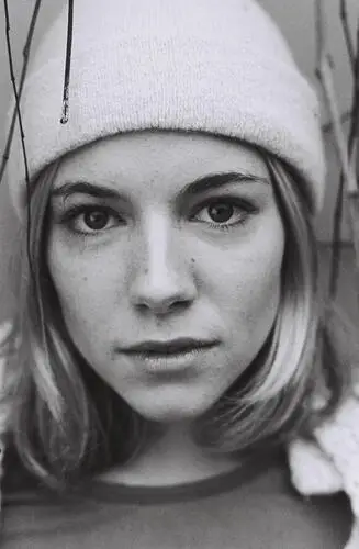 Sienna Miller Computer MousePad picture 61137