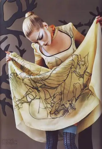 Sienna Miller Women's Colored  Long Sleeve T-Shirt - idPoster.com