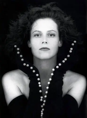 Sigourney Weaver Jigsaw Puzzle picture 191126