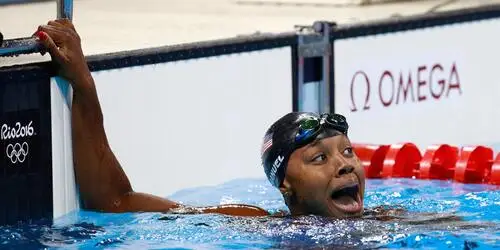 Simone Manuel Protected Face mask - idPoster.com