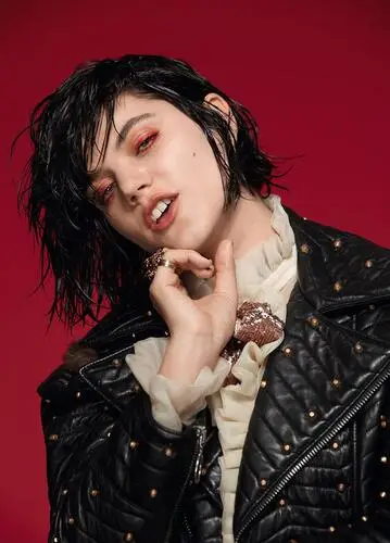Soko (singer) Jigsaw Puzzle picture 850693