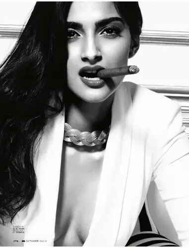 Sonam Kapoor Wall Poster picture 263068