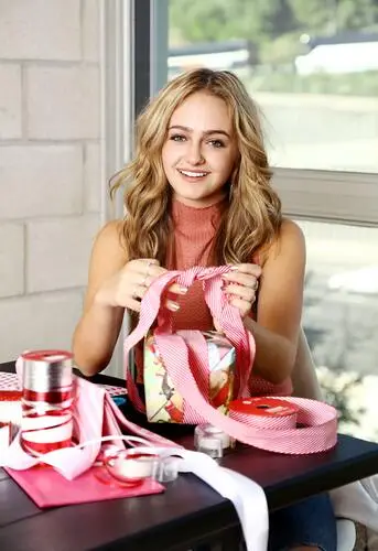 Sophie Reynolds Jigsaw Puzzle picture 858999