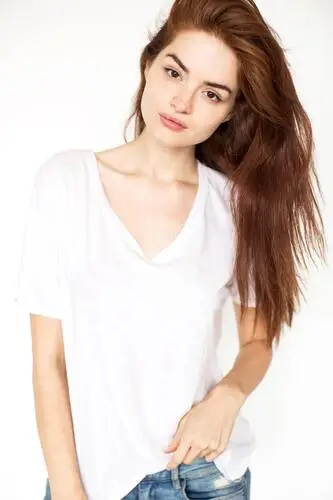 Stephanie Cam White T-Shirt - idPoster.com