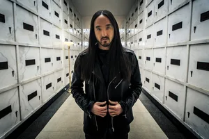 Steve Aoki posters and prints