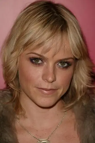 Taryn Manning Protected Face mask - idPoster.com