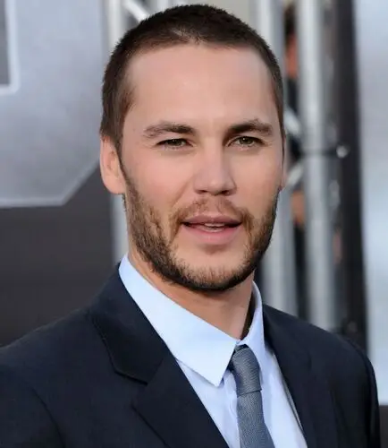 Taylor Kitsch Computer MousePad picture 173891