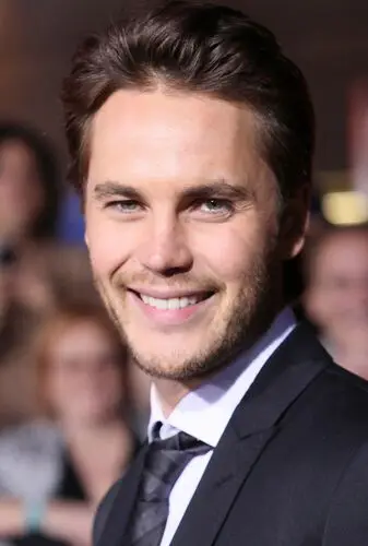Taylor Kitsch Computer MousePad picture 173902