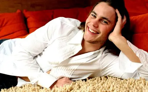 Taylor Kitsch Wall Poster picture 173933