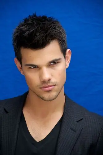 Taylor Lautner Jigsaw Puzzle picture 119803
