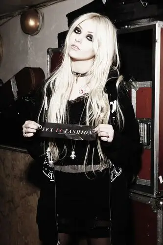 Taylor Momsen Jigsaw Puzzle picture 551050