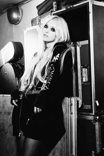 Taylor Momsen Jigsaw Puzzle picture 551052