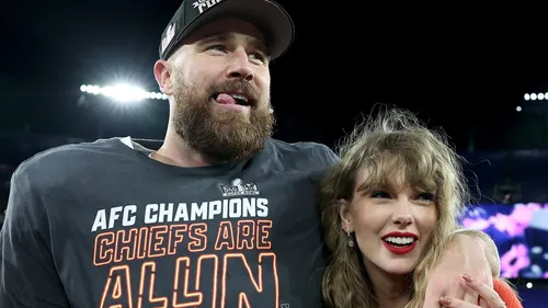 Taylor Swift Travis Kelce Wall Poster picture 1163616