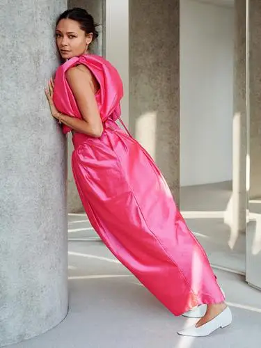 Thandie Newton Tote Bag - idPoster.com