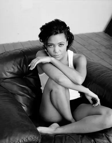 Thandie Newton Computer MousePad picture 532620