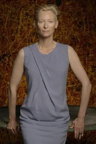 Tilda Swinton Women's Colored  Long Sleeve T-Shirt - idPoster.com
