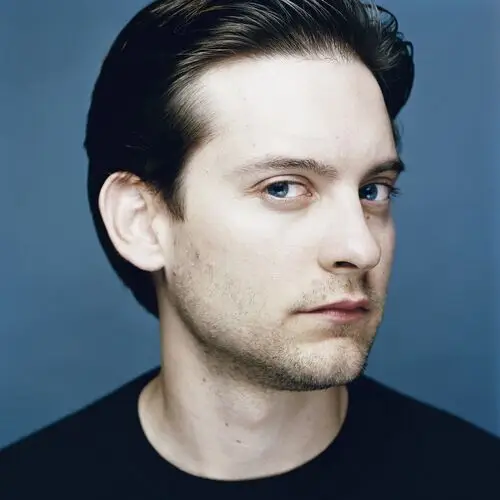Tobey Maguire Women's Colored  Long Sleeve T-Shirt - idPoster.com