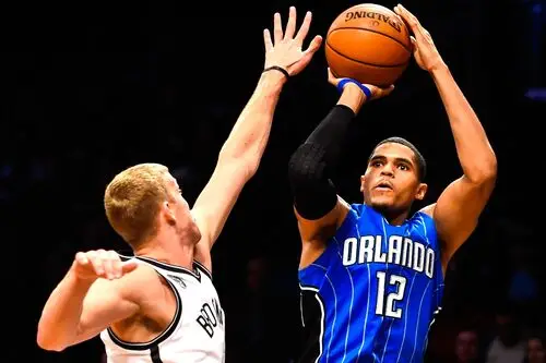 Tobias Harris Wall Poster picture 716971