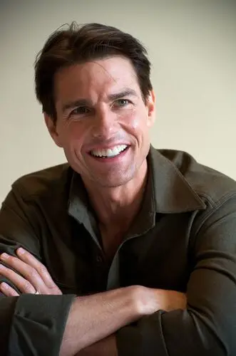 Tom Cruise Women's Colored  Long Sleeve T-Shirt - idPoster.com