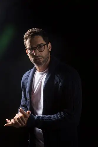 Tom Ellis Wall Poster picture 921146