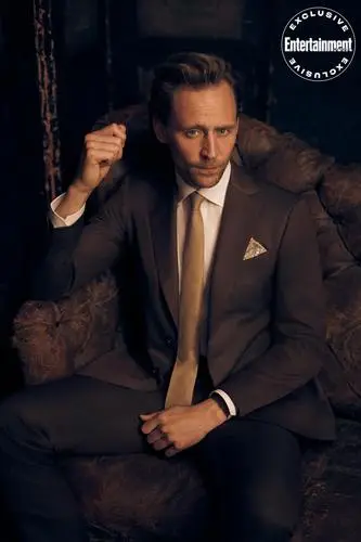 Tom Hiddleston Jigsaw Puzzle picture 1041484