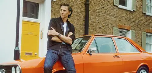 Tom Hiddleston Wall Poster picture 1070454