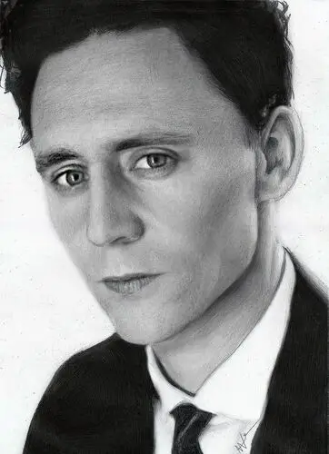 Tom Hiddleston Jigsaw Puzzle picture 209430