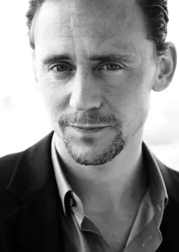 Tom Hiddleston Wall Poster picture 228718