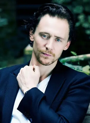 Tom Hiddleston Wall Poster picture 551870