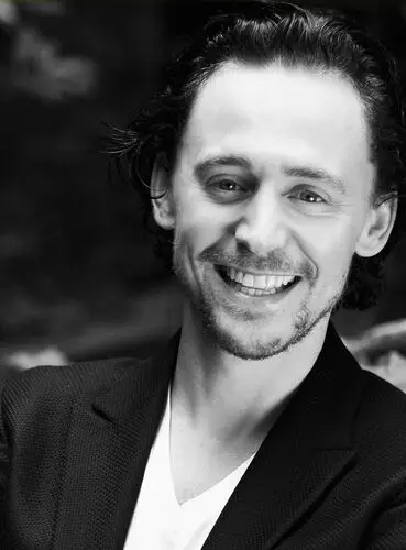 Tom Hiddleston Wall Poster picture 551872