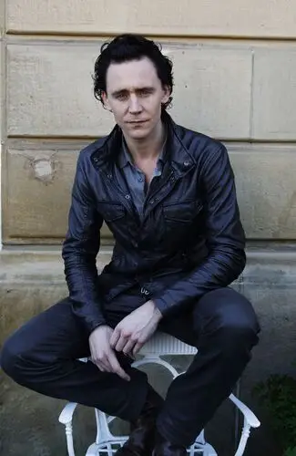 Tom Hiddleston Wall Poster picture 551875