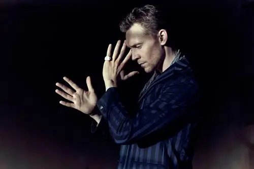 Tom Hiddleston Wall Poster picture 551927