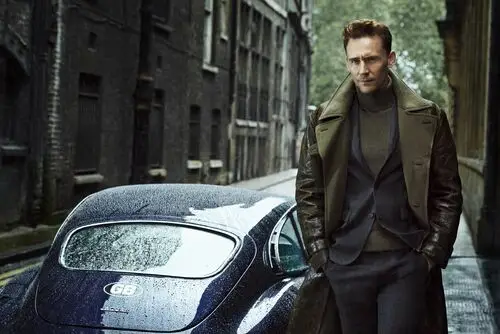 Tom Hiddleston Jigsaw Puzzle picture 551975