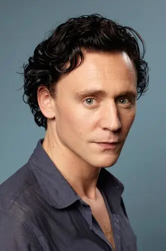 Tom Hiddleston Protected Face mask - idPoster.com