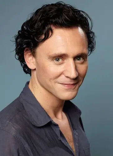 Tom Hiddleston Jigsaw Puzzle picture 551982