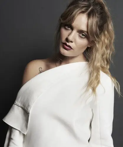 Tove Lo Wall Poster picture 880746