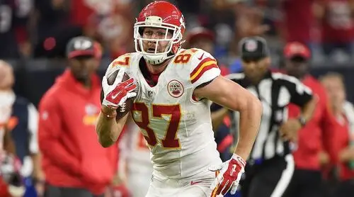 Travis Kelce Wall Poster picture 721616