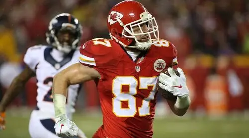 Travis Kelce Jigsaw Puzzle picture 721626