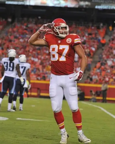 Travis Kelce Wall Poster picture 721634