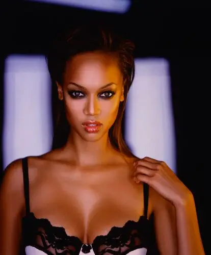 Tyra Banks Jigsaw Puzzle picture 20235