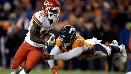 Tyreek Hill Jigsaw Puzzle picture 721817