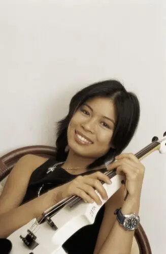 Vanessa Mae Jigsaw Puzzle picture 336674