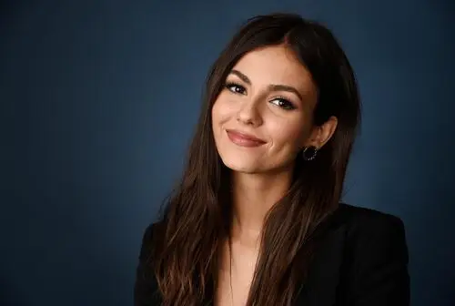 Victoria Justice Jigsaw Puzzle picture 808610