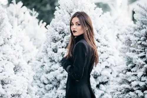 Victoria Justice Jigsaw Puzzle picture 808616