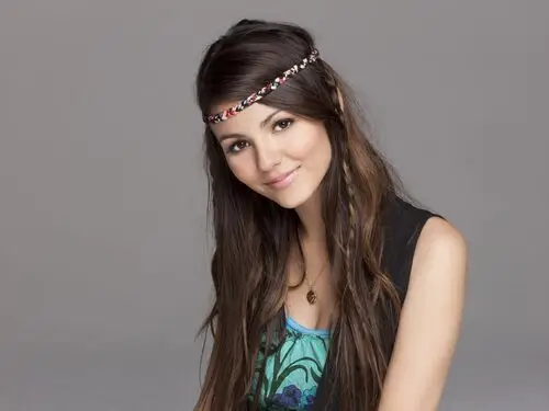 Victoria Justice Protected Face mask - idPoster.com