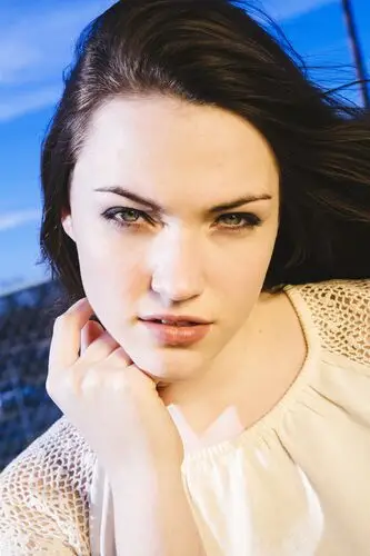 Violett Beane Wall Poster picture 546296