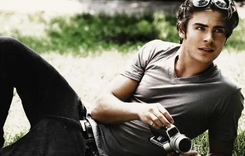 Zac Efron Computer MousePad picture 68154