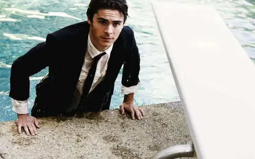 Zac Efron Jigsaw Puzzle picture 68155