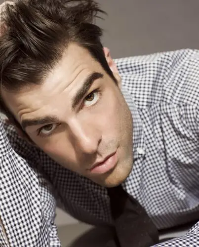 Zachary Quinto Jigsaw Puzzle picture 517308
